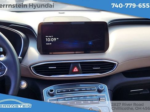 Used 2023 Hyundai Santa Fe SEL w/ Premium Package AWD/4WD image 8