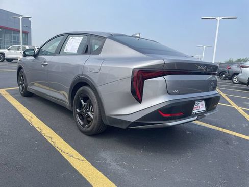 Used 2025 Kia K4 FWD image 31
