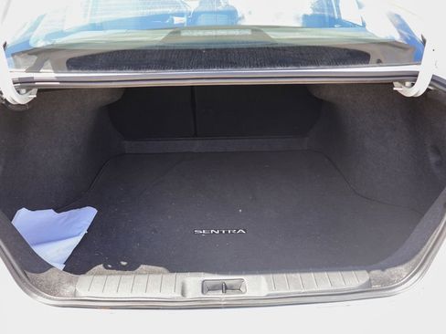 Certified 2025 Nissan Sentra SV image 24