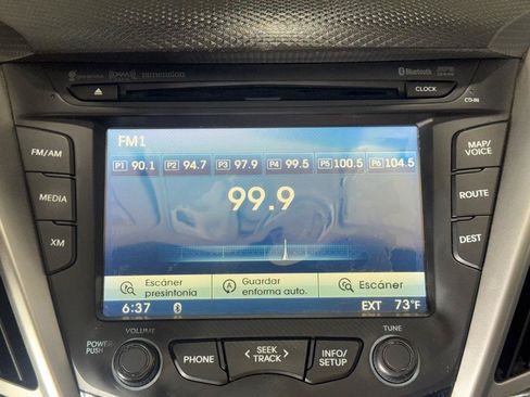 Used 2012 Hyundai Veloster w/ Style Pkg FWD image 16
