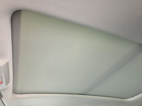 Used 2023 Volkswagen Atlas SE w/ Panoramic Sunroof Package image 18