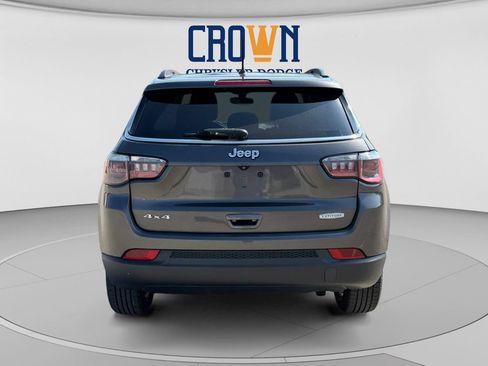 Used 2018 Jeep Compass Latitude w/ Cold Weather Group AWD/4WD image 4
