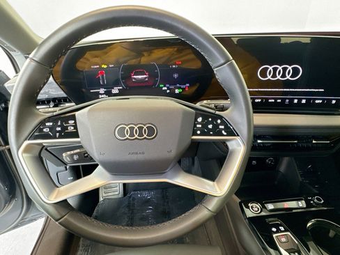 Used 2025 Audi A6 e-tron Premium Plus w/ Premium Plus image 11