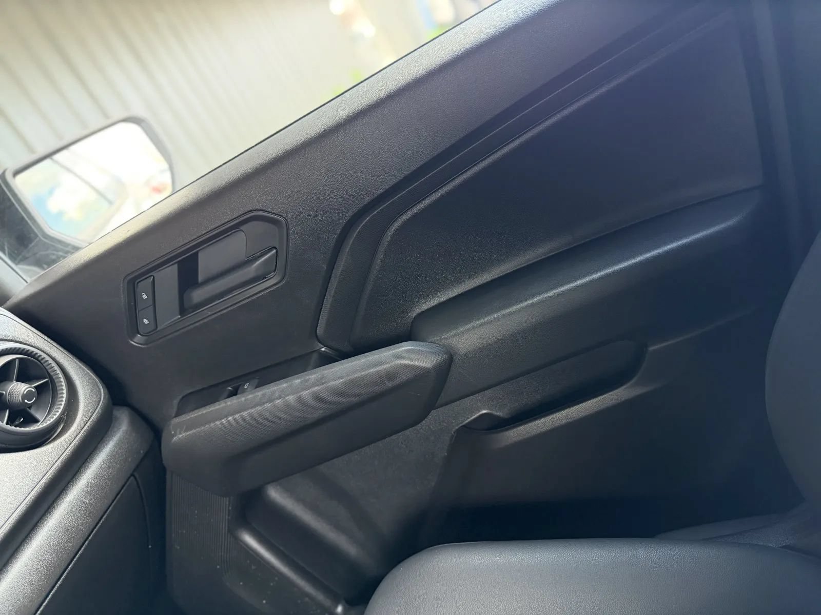 Used 2026 Chevrolet Colorado Trail Boss AWD/4WD image 35