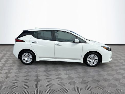 Used 2025 Nissan Leaf S FWD image 8