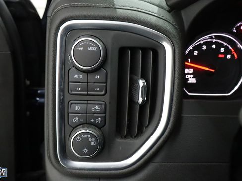 Used 2022 Chevrolet Silverado 1500 RST AWD/4WD image 15