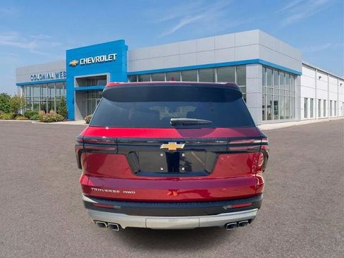 Used 2026 Chevrolet Traverse LT w/ Sun and Wheel Package AWD/4WD image 6