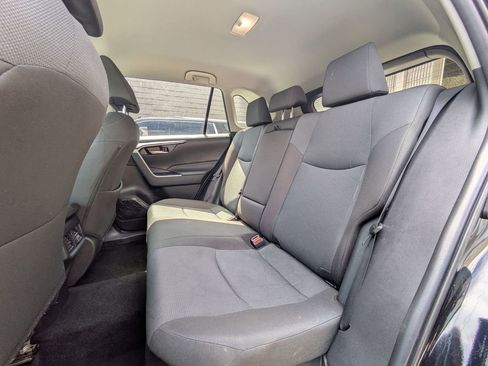 Used 2025 Toyota RAV4 XLE image 29