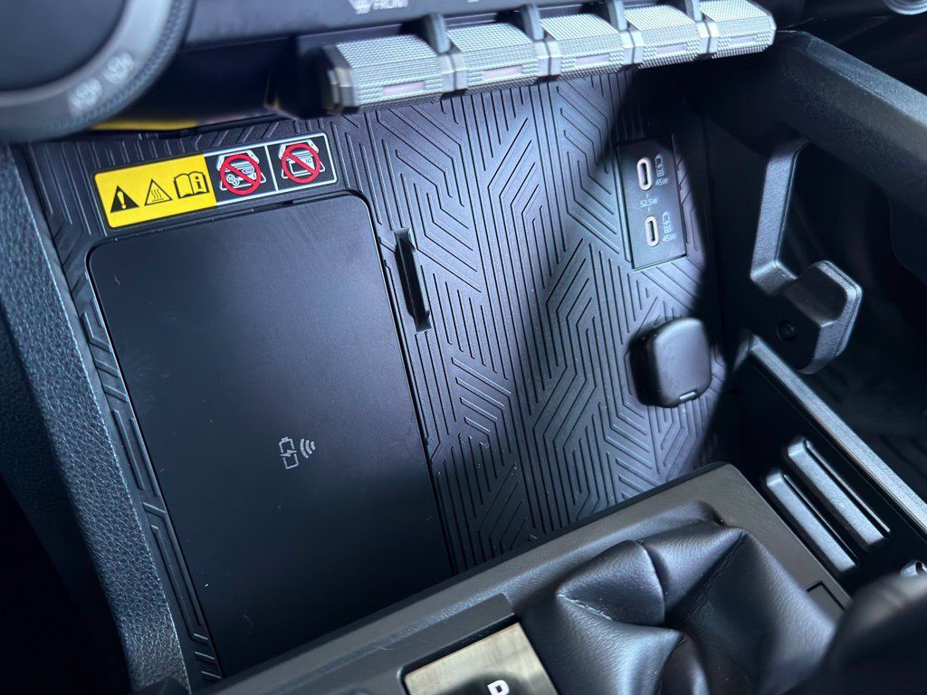 Used 2025 Toyota 4Runner TRD Off-Road Premium AWD/4WD image 19