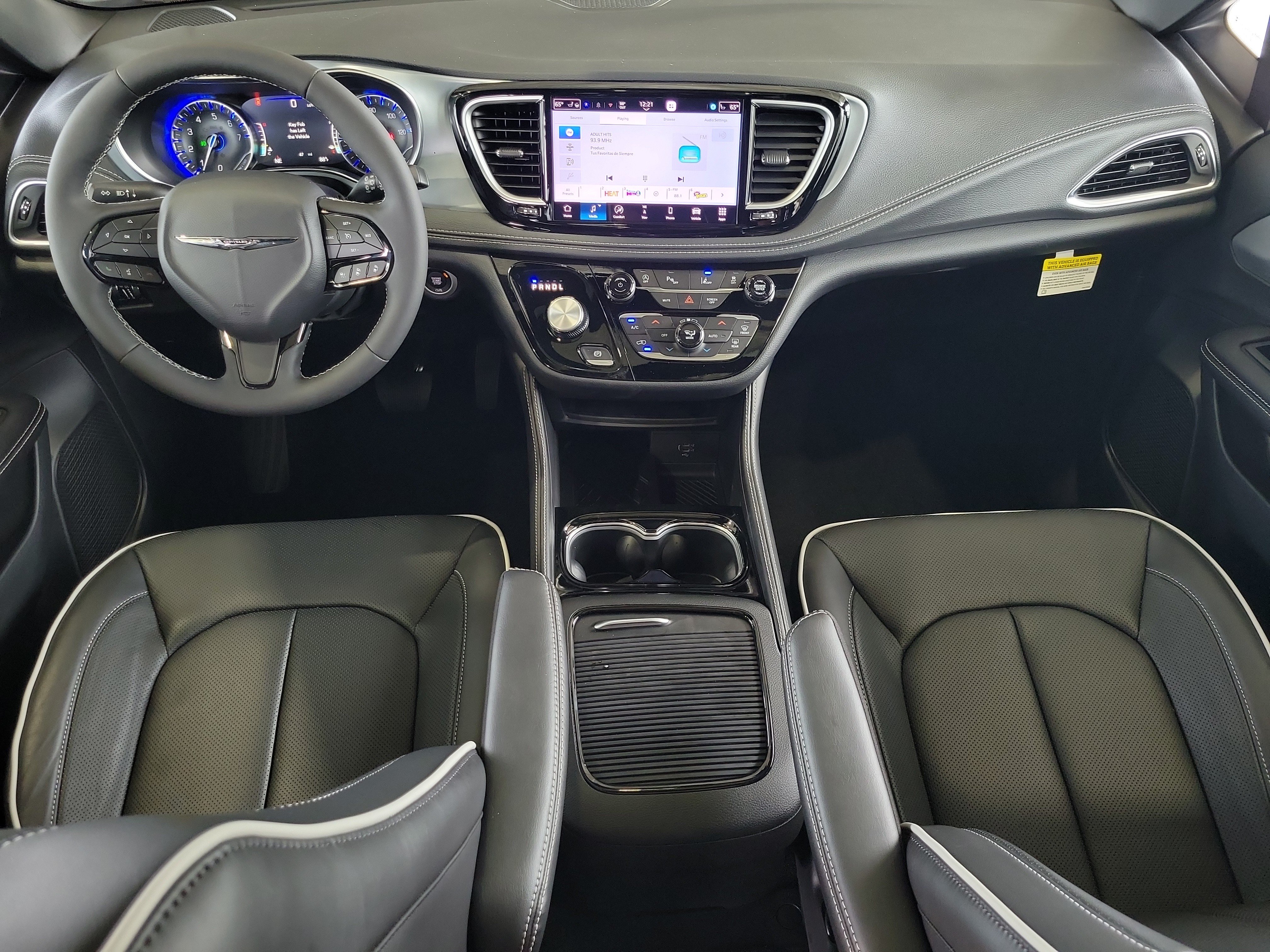 New 2026 Chrysler Pacifica Limited w/ S Appearance Package FWD image 12