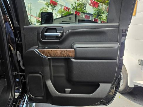Used 2022 GMC Sierra 2500 Denali AWD/4WD image 40