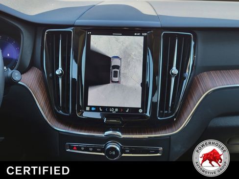 Used 2024 Volvo XC60 B5 Plus AWD/4WD image 23