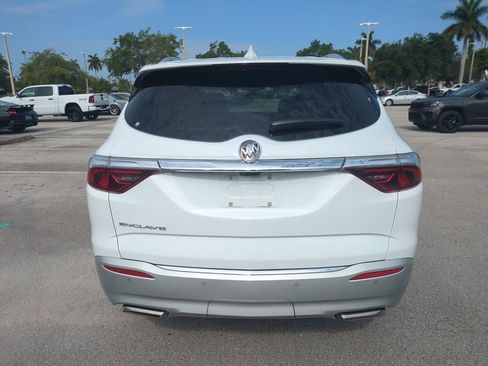 Used 2024 Buick Enclave Essence w/ Technology Package FWD image 7