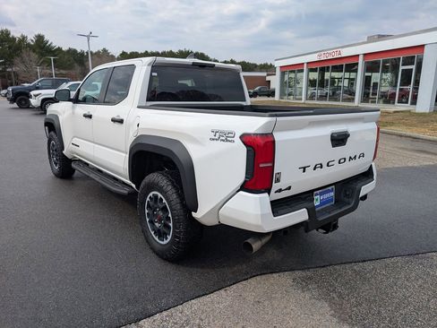 Used 2024 Toyota Tacoma TRD Off-Road AWD/4WD image 3