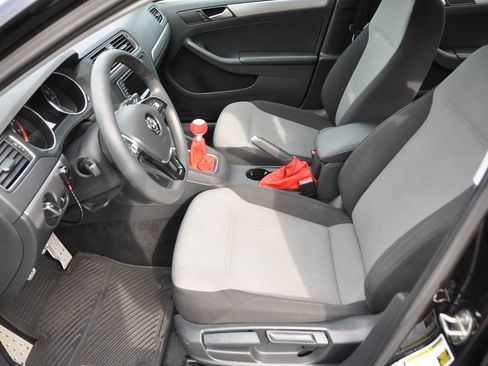 Used 2017 Volkswagen Jetta S FWD image 18