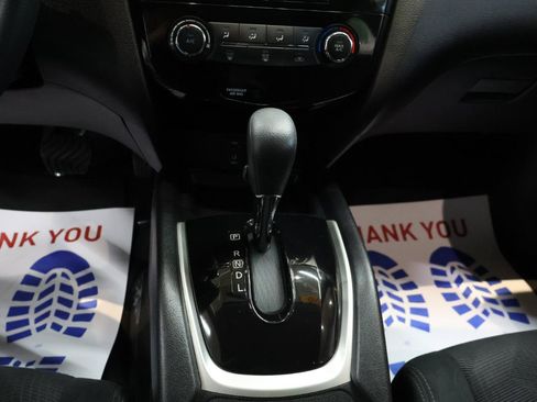 Used 2016 Nissan Rogue SV FWD image 20