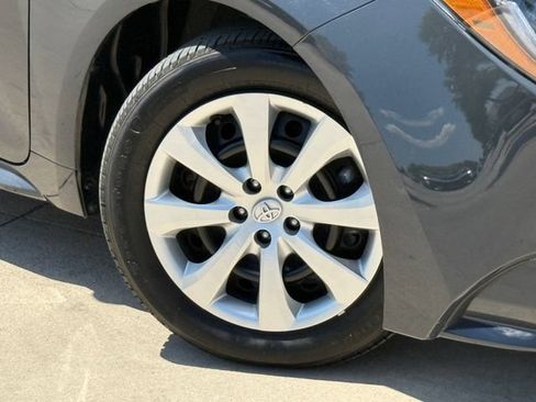 Used 2026 Toyota Corolla LE FWD image 2