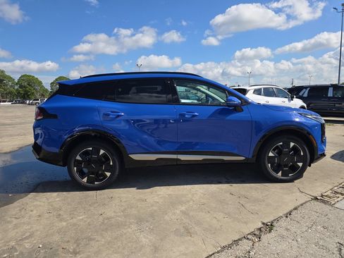 New 2026 Kia Sportage SX AWD/4WD image 9