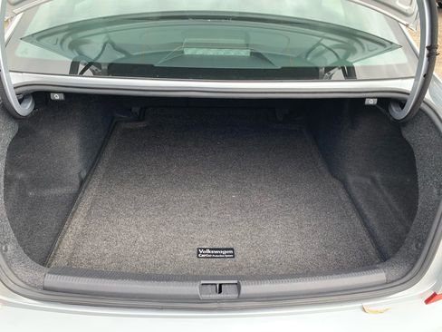 Used 2021 Volkswagen Passat 2.0T R-Line image 28