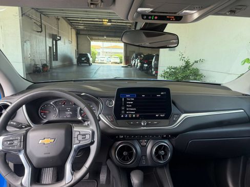 Used 2026 Chevrolet Blazer LT AWD/4WD image 33