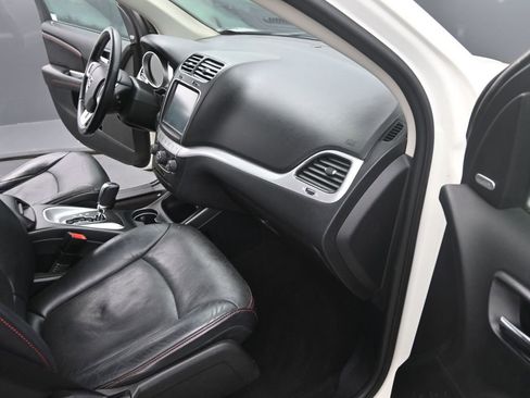 Used 2018 Dodge Journey GT w/ Nav & Sun Group image 19