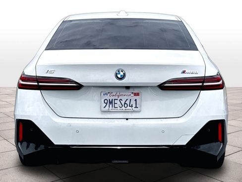 Used 2024 BMW i5 M60 w/ Premium Package AWD/4WD image 8