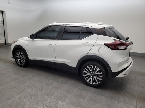 Used 2024 Nissan Kicks SV FWD image 3