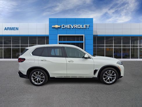 Used 2025 BMW X5 xDrive50e image 8