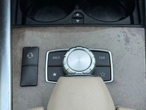 Used 2014 Mercedes-Benz E 350 Sedan image 24