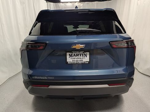 New 2026 Chevrolet Equinox LT AWD/4WD image 4