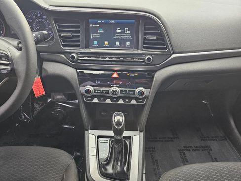 Used 2020 Hyundai Elantra SEL w/ Cargo Package (C1) FWD image 17