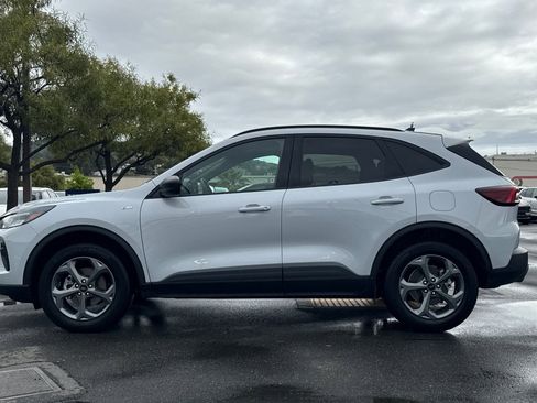 Used 2025 Ford Escape ST-Line w/ Tech Pack #1 AWD/4WD image 5
