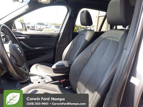 Used 2018 BMW X1 xDrive28i AWD/4WD image 24