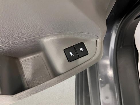 Used 2021 Honda Pilot Touring image 19