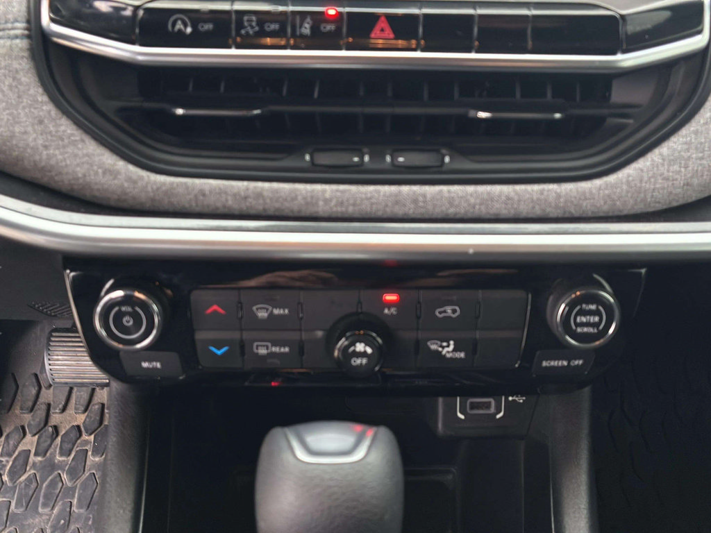 Used 2023 Jeep Compass Sport AWD/4WD image 24