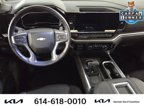 Used 2022 Chevrolet Silverado 1500 LTZ w/ LTZ Convenience Package II AWD/4WD image 17