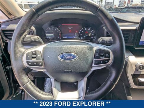 Used 2023 Ford Explorer XLT RWD image 13