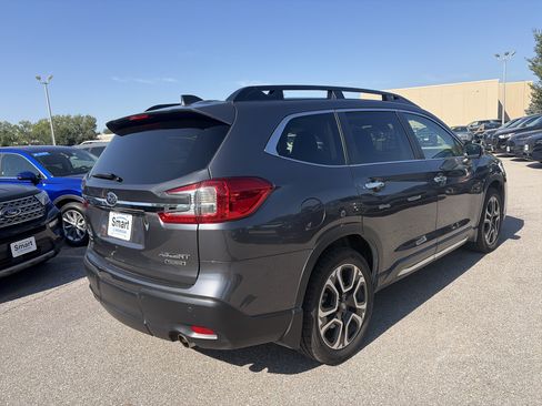 Used 2023 Subaru Ascent Touring AWD/4WD image 6