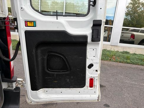 Used 2018 Ford Transit 250 148 High Roof image 32