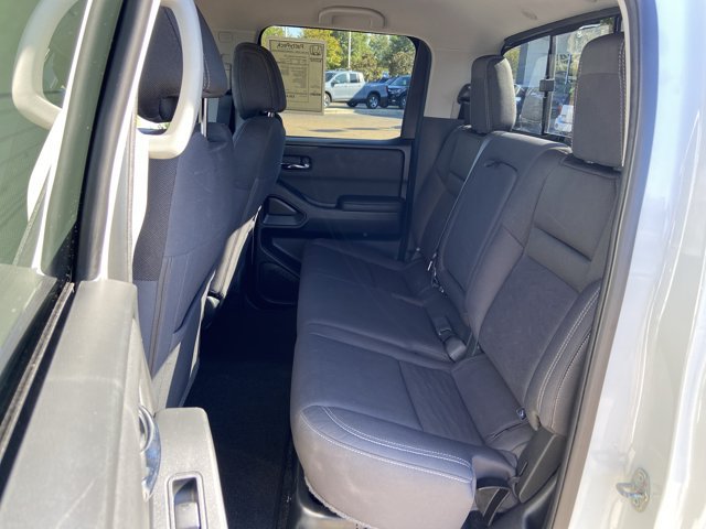 Used 2022 Nissan Frontier SV w/ Technology Package AWD/4WD image 16