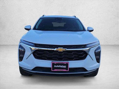 New 2026 Chevrolet Trax LT w/ LT Convenience Package image 6