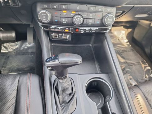 Used 2024 Dodge Durango GT image 17