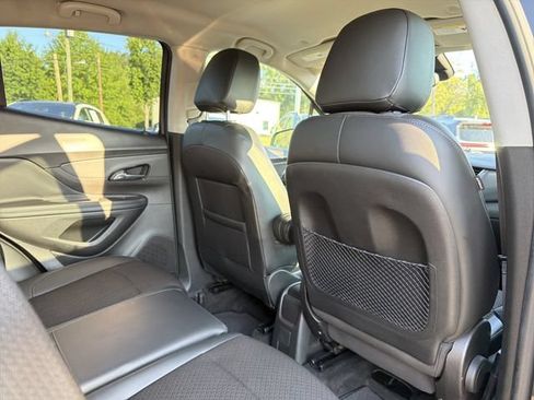 Used 2019 Buick Encore Preferred FWD image 16