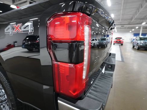 Used 2023 Ford F350 Lariat AWD/4WD image 30