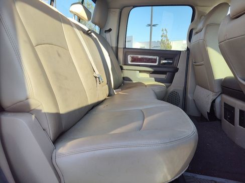 Used 2011 RAM 1500 Laramie image 10