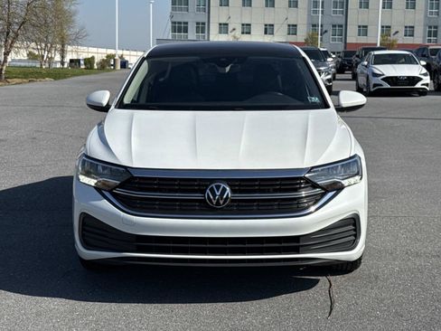 Used 2024 Volkswagen Jetta SE w/ Panoramic Sunroof Package image 29