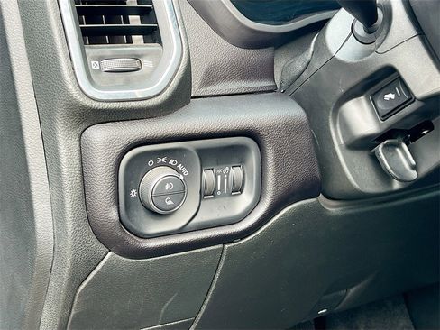 Used 2024 RAM 2500 Laramie w/ Night Edition image 10