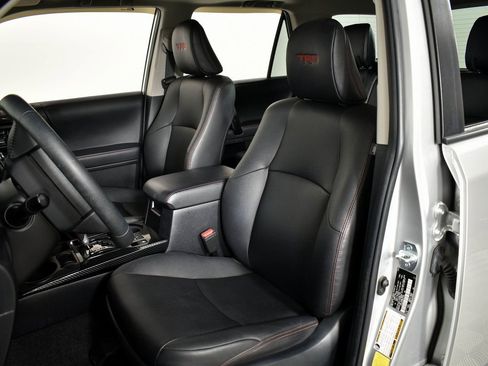 Used 2021 Toyota 4Runner TRD Off-Road Premium image 10