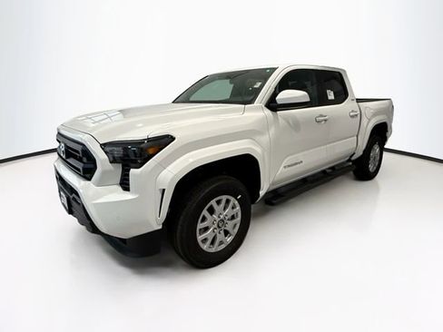 New 2025 Toyota Tacoma SR5 image 3