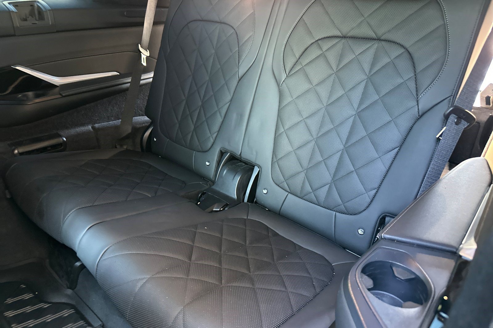 Used 2024 BMW X7 xDrive40i w/ M Sport Package AWD/4WD image 28